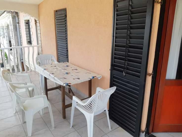 Apartmani Katica Вир Екстериор снимка